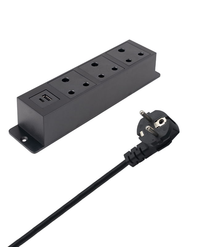 South African 3-position plug + USB